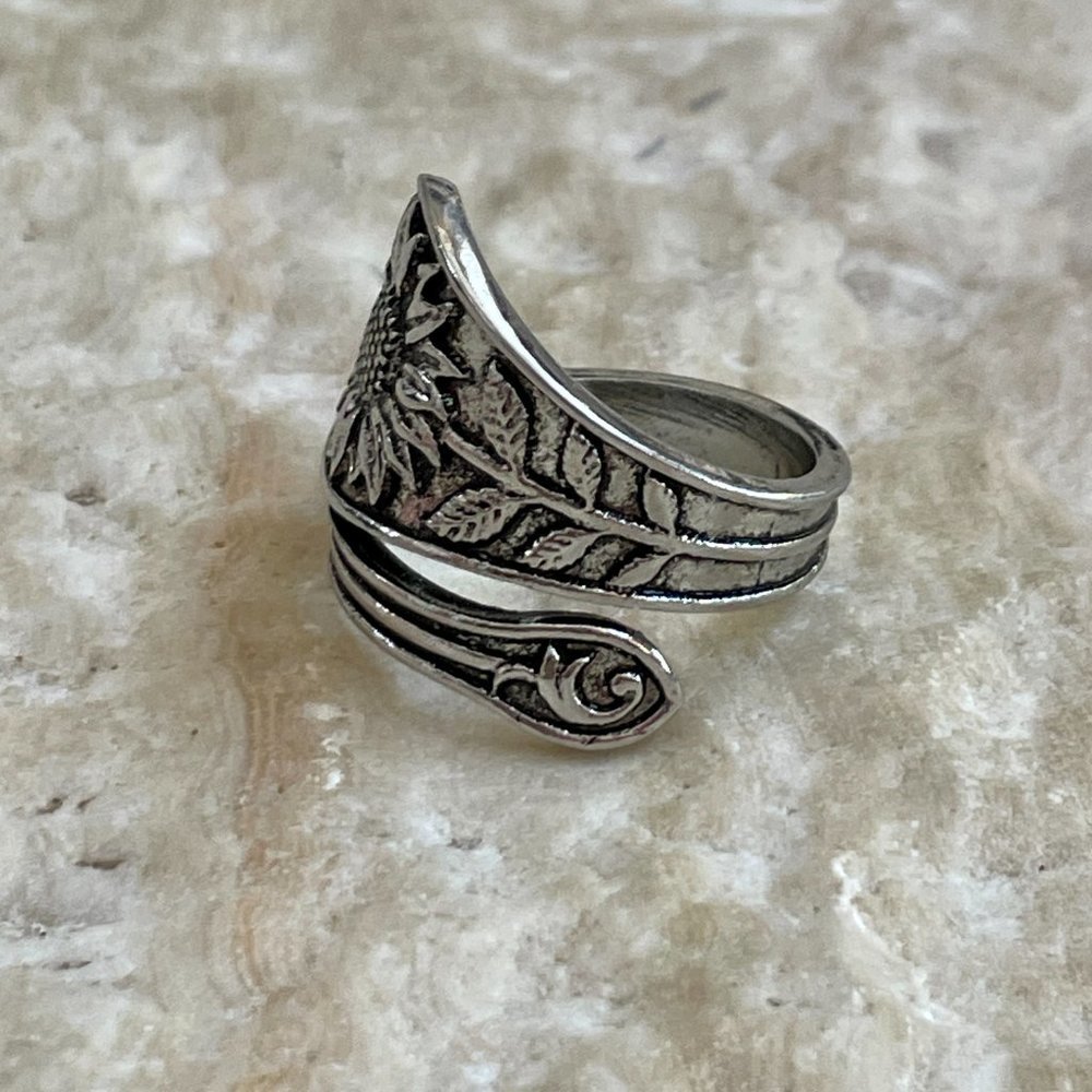 Boho Floral Daisy or Sunflower Spoon Ring #764 - Picture 6 of 10